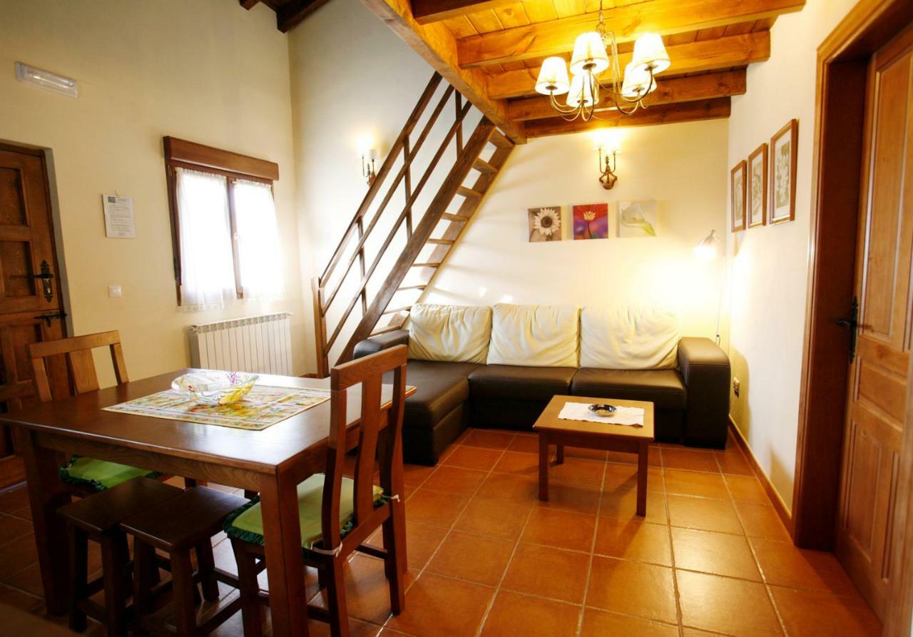 Coviellador Cangas de Onís Hostal Exterior foto